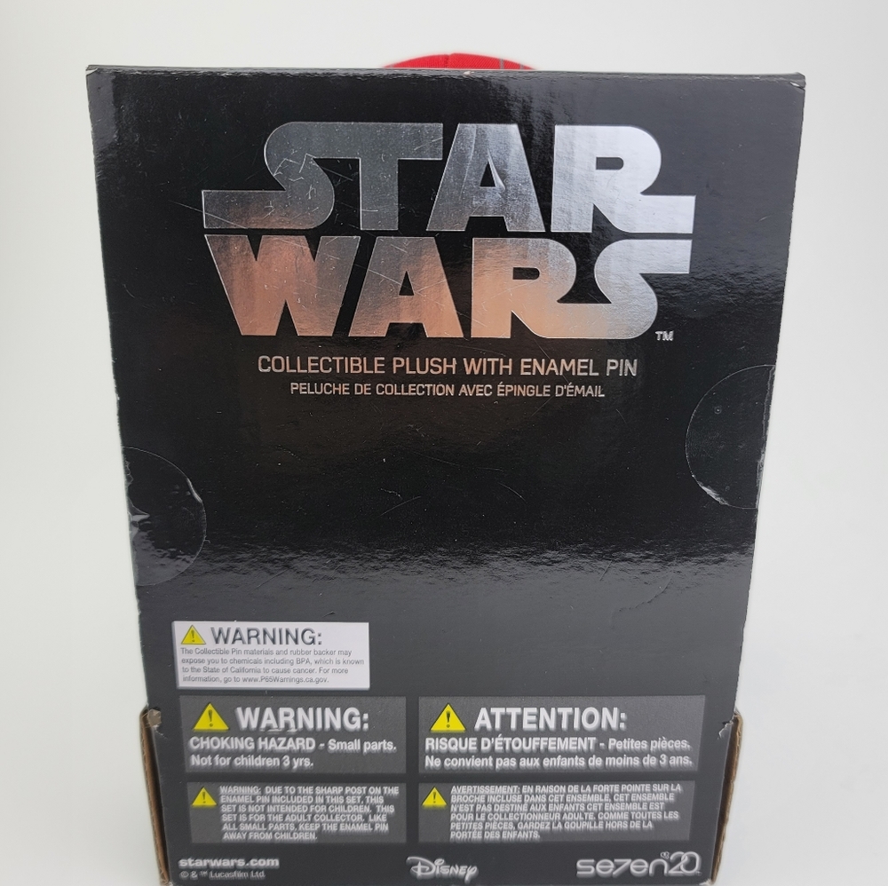 Star Wars C-3PO and Sith Trooper Collectible  Plus With Enamel Pin - Picture 10 of 13